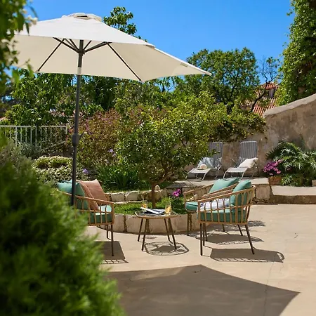 Hedera A10 アパート *