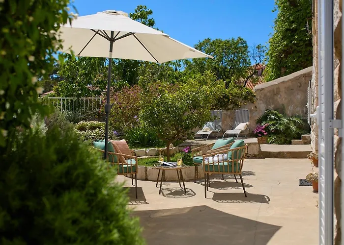 Hedera A10 Apartament *