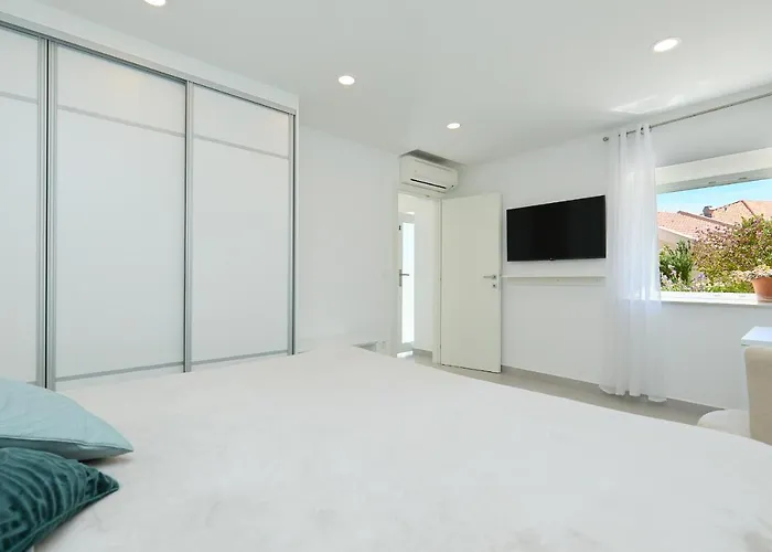 Apartament Hedera A10 *