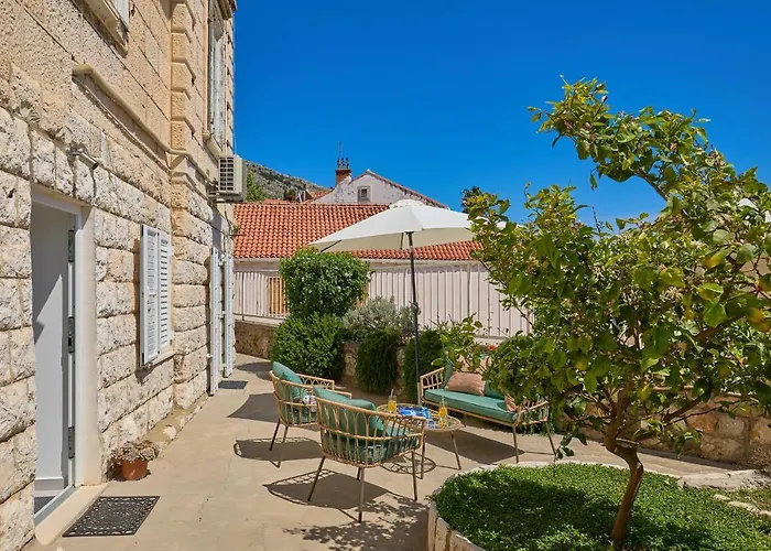 Hedera A10 Dubrovnik